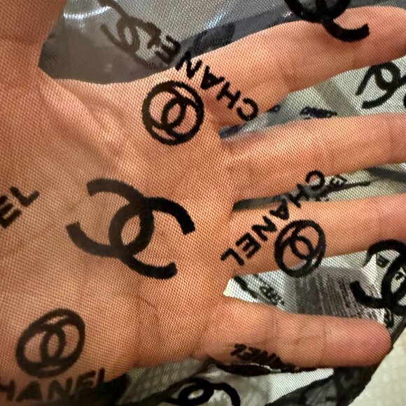 AUTHENTIC CHANEL LOGO BLOUSE SIZE M - Picture 7 of 12